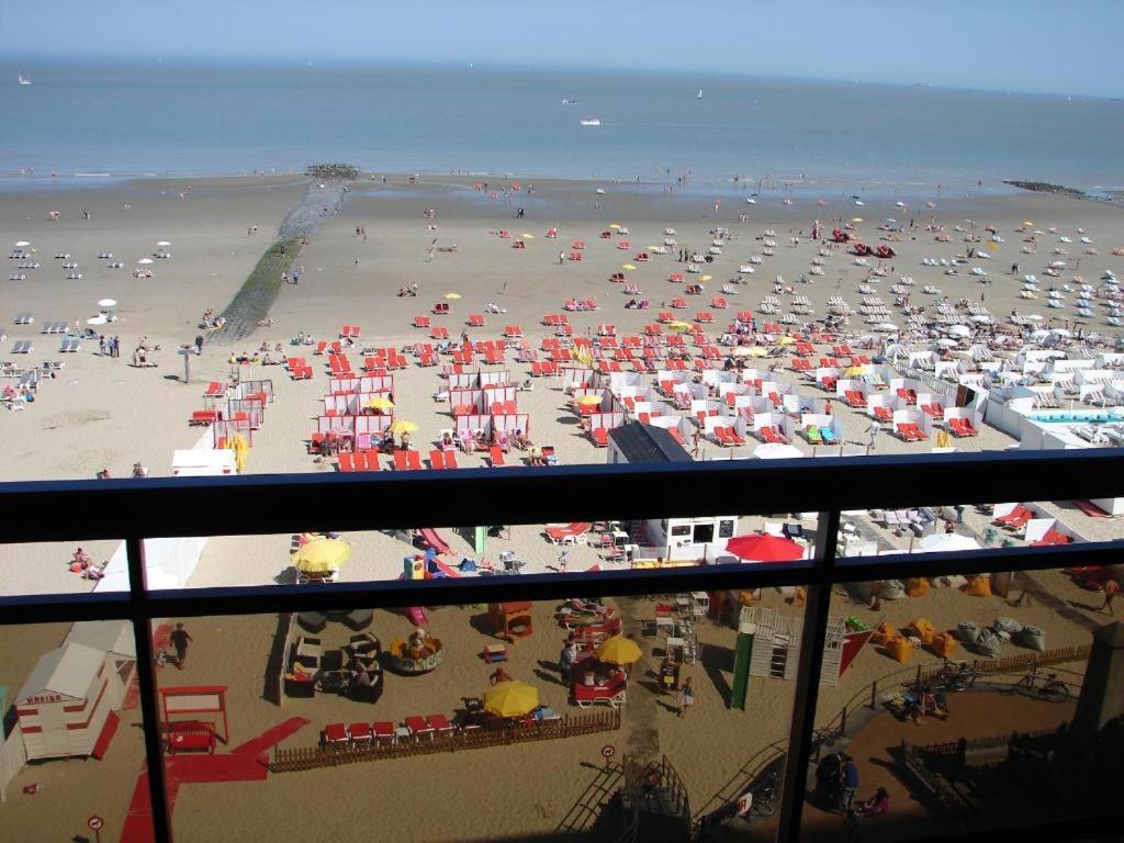 Seaview Apartment Margo Blankenberge Buitenkant foto